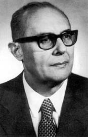 Hadrovics László