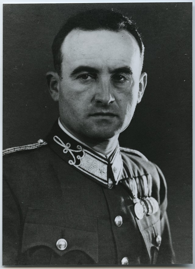 Siprák László