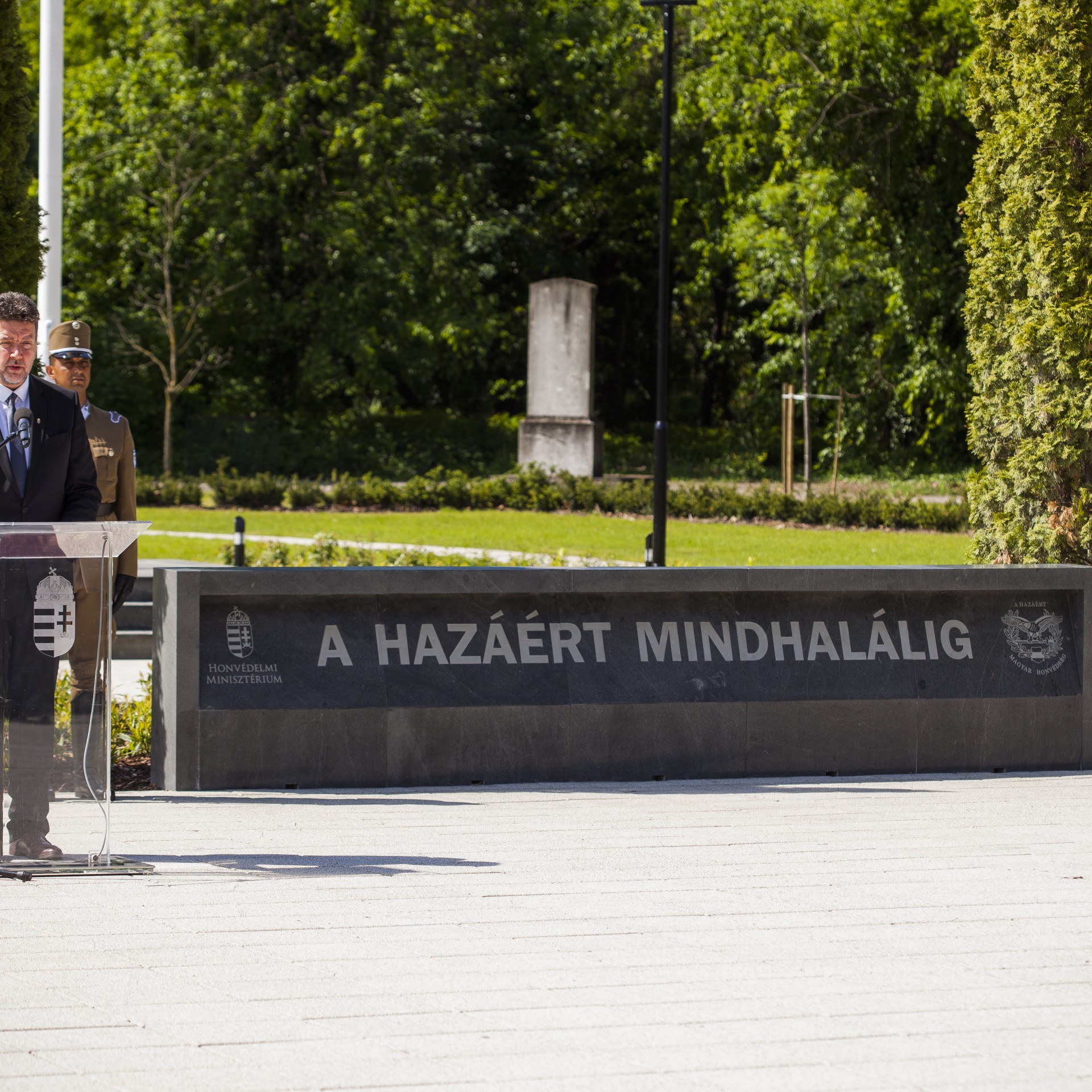 Megújult a Hősök parcellája a Fiumei úti sírkertben