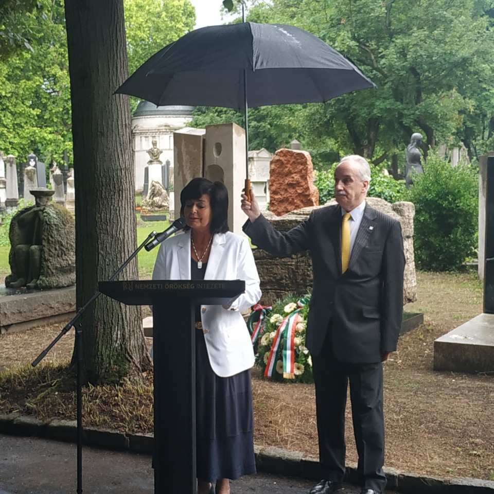 Ferenczy Bénire és Ferenczy Noémire emlékezett a Nemzeti Örökség Intézete