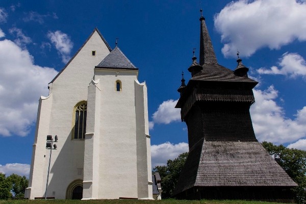 Nyírbátor, Báthori-várkastély és a református templom