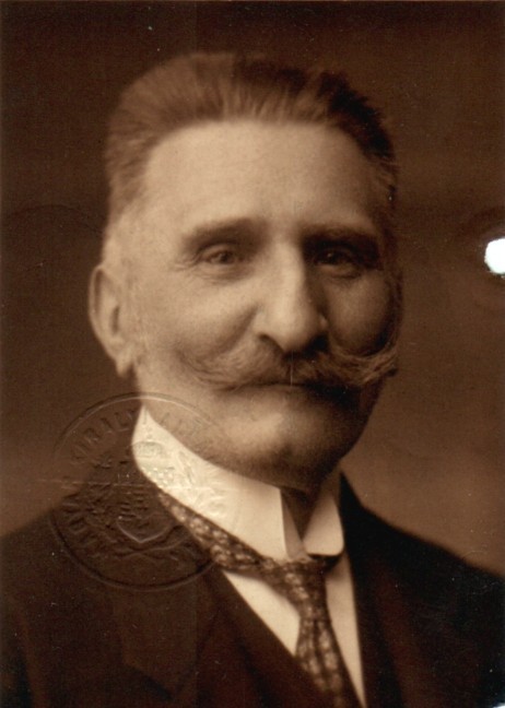 Hodinka Antal