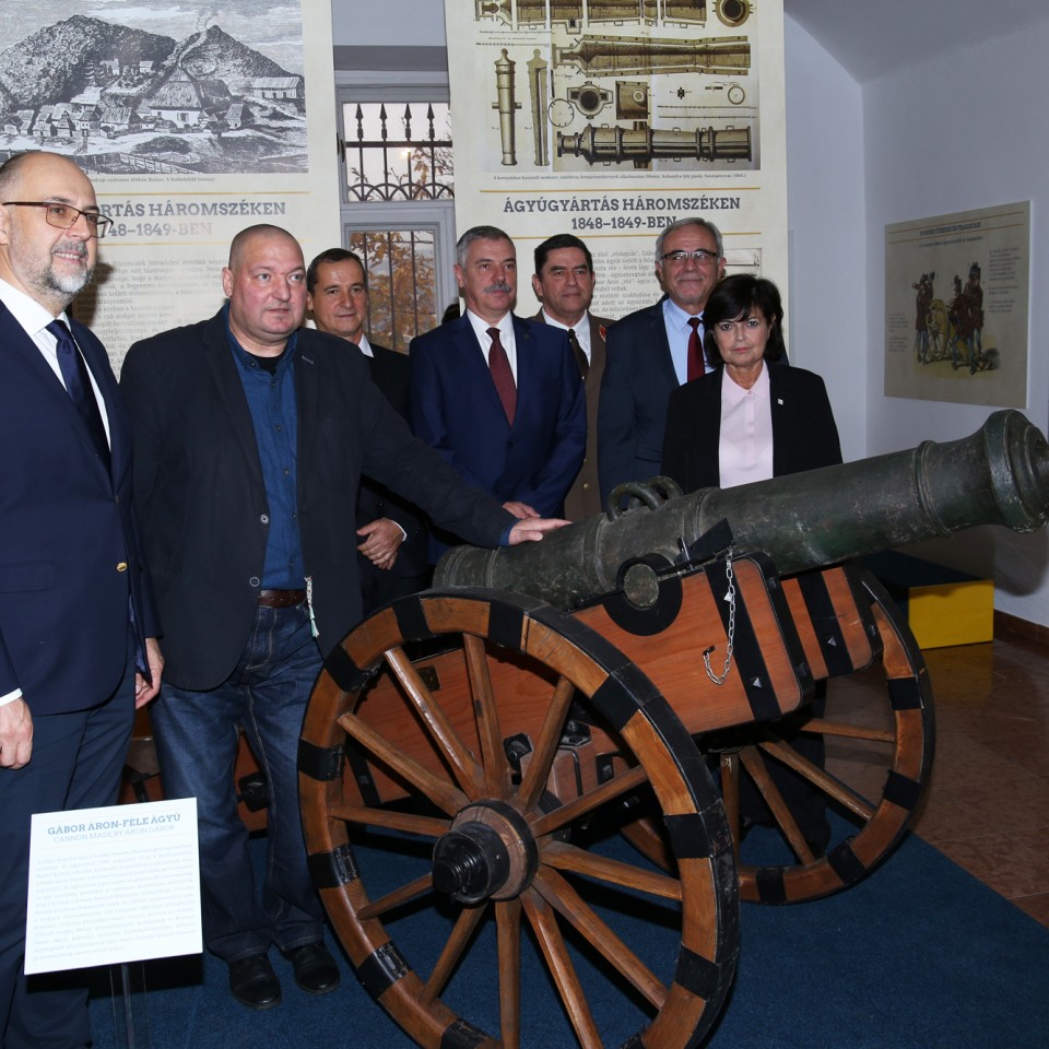 Gábor Áron rézágyúja Budapesten látható