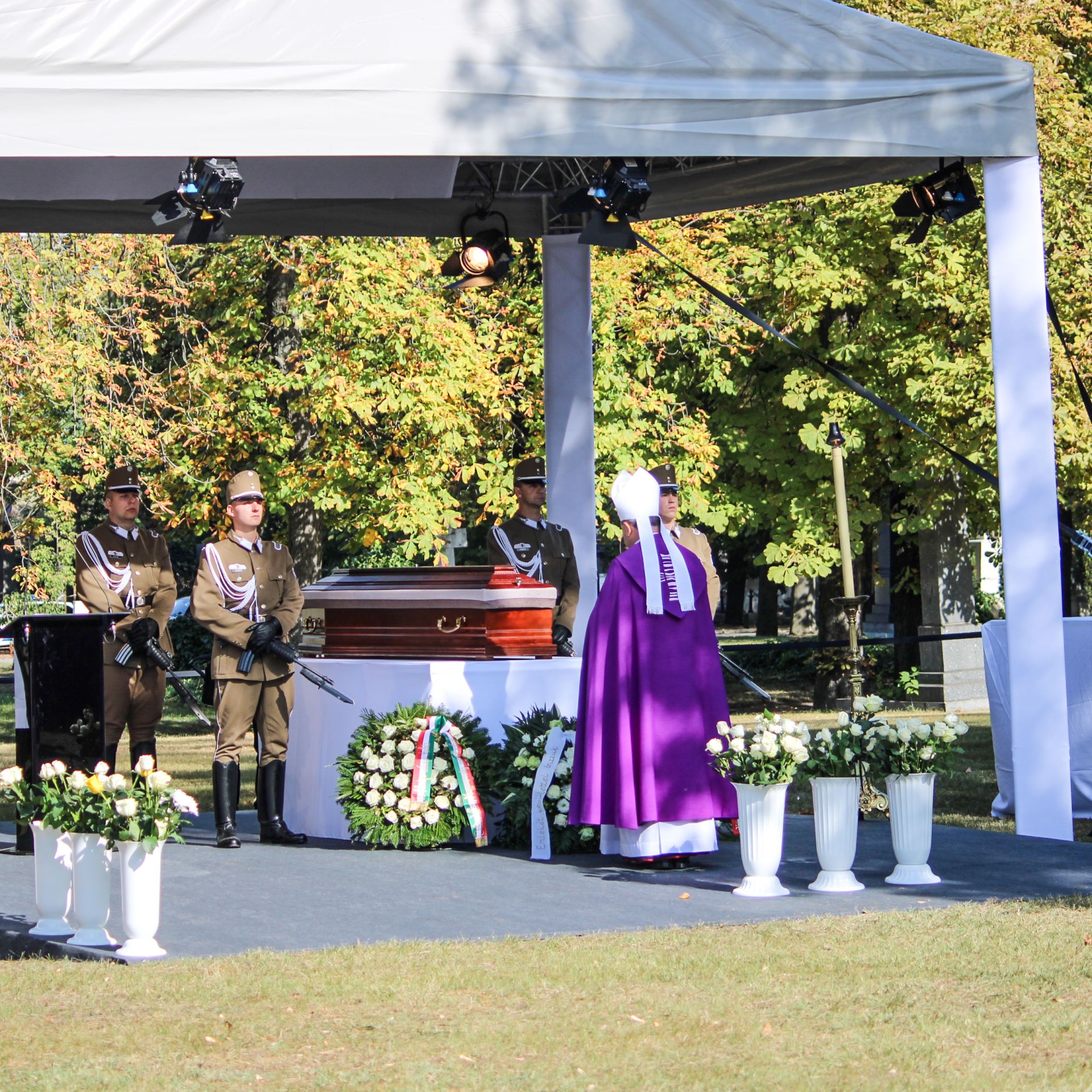 Eltemették Sólyom László volt köztársasági elnököt