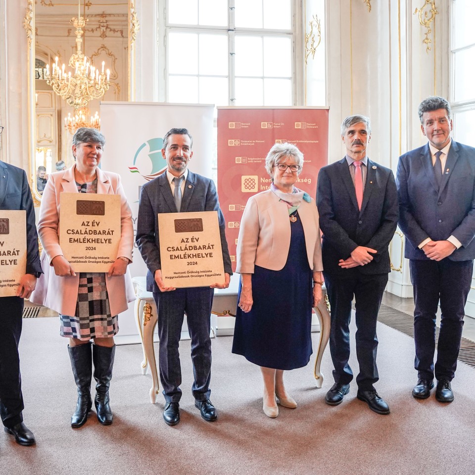 Átadtuk az Év Családbarát Emlékhelye-díjakat