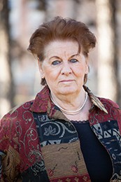 Dr. Susa Éva