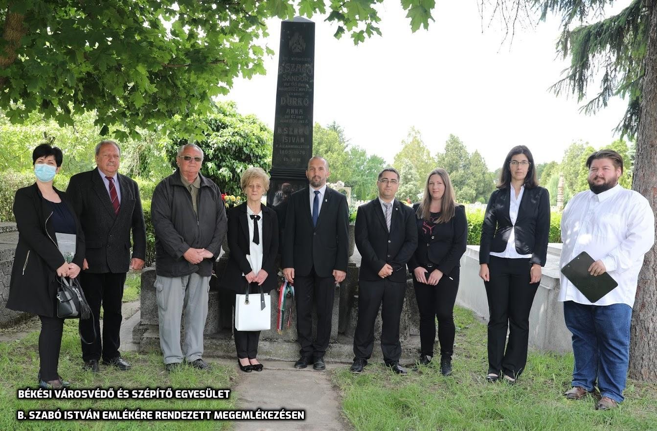 A hősökre emlékeztek országszerte a NÖRI felhívására