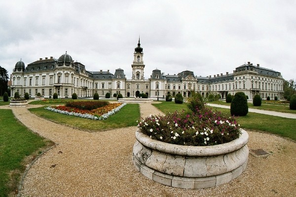 Keszthely, Festetics-kastély és Georgikon