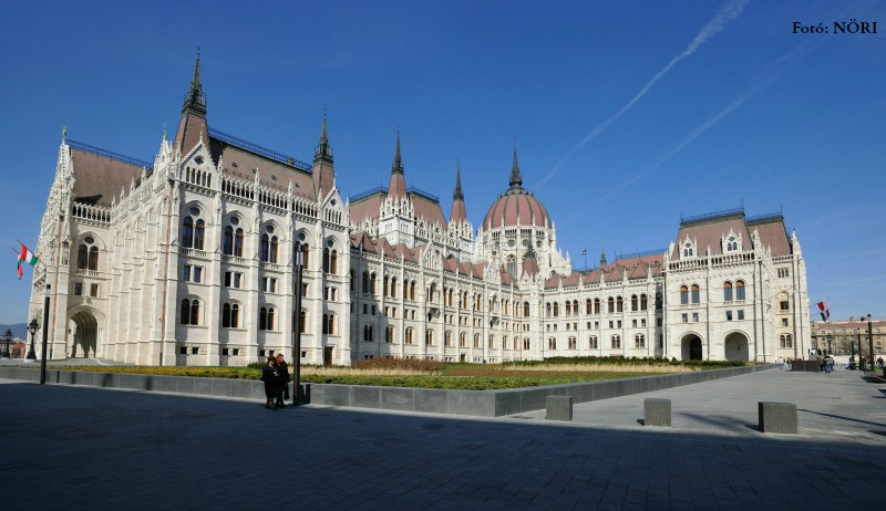 Kossuth tér