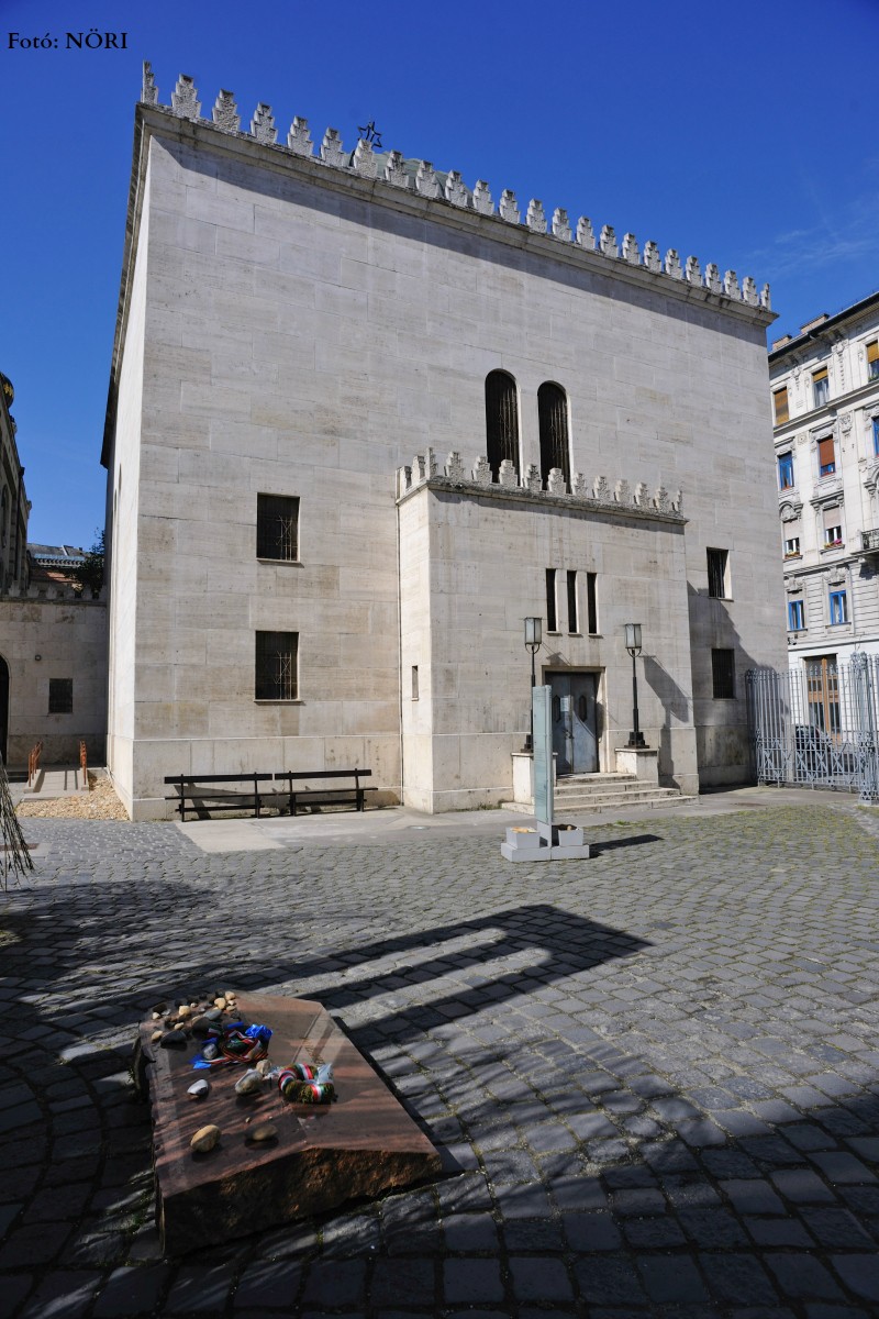 Hősök temploma és Hősök sírkertje 